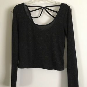 Cropped long sleeve top